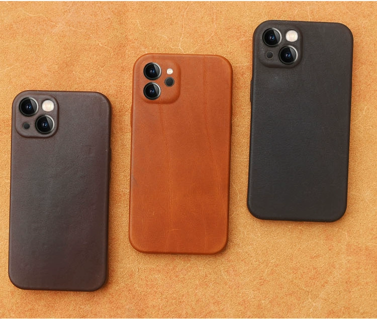 Personalisable Premium Genuine Leather Case for iPhone 15/ iPhone 14/ iPhone 13/ iPhone 12 with MagSafe