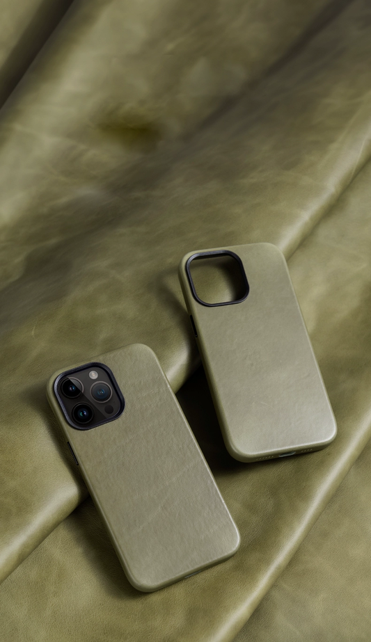 Custom Premium Genuine Leather Case for iPhone 15/ iPhone 14/ iPhone 13/ iPhone 12 with MagSafe